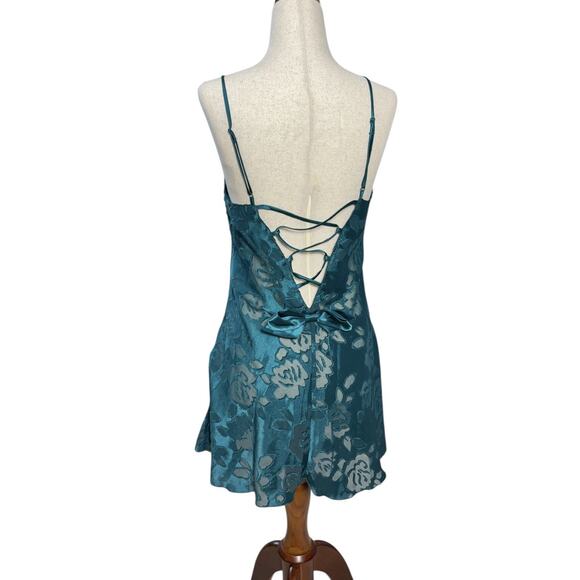 Victoria’s Secret Floral Sheer Slip Mini Babydoll Dress Lace Back Satin Bow Vtg - Picture 3 of 6